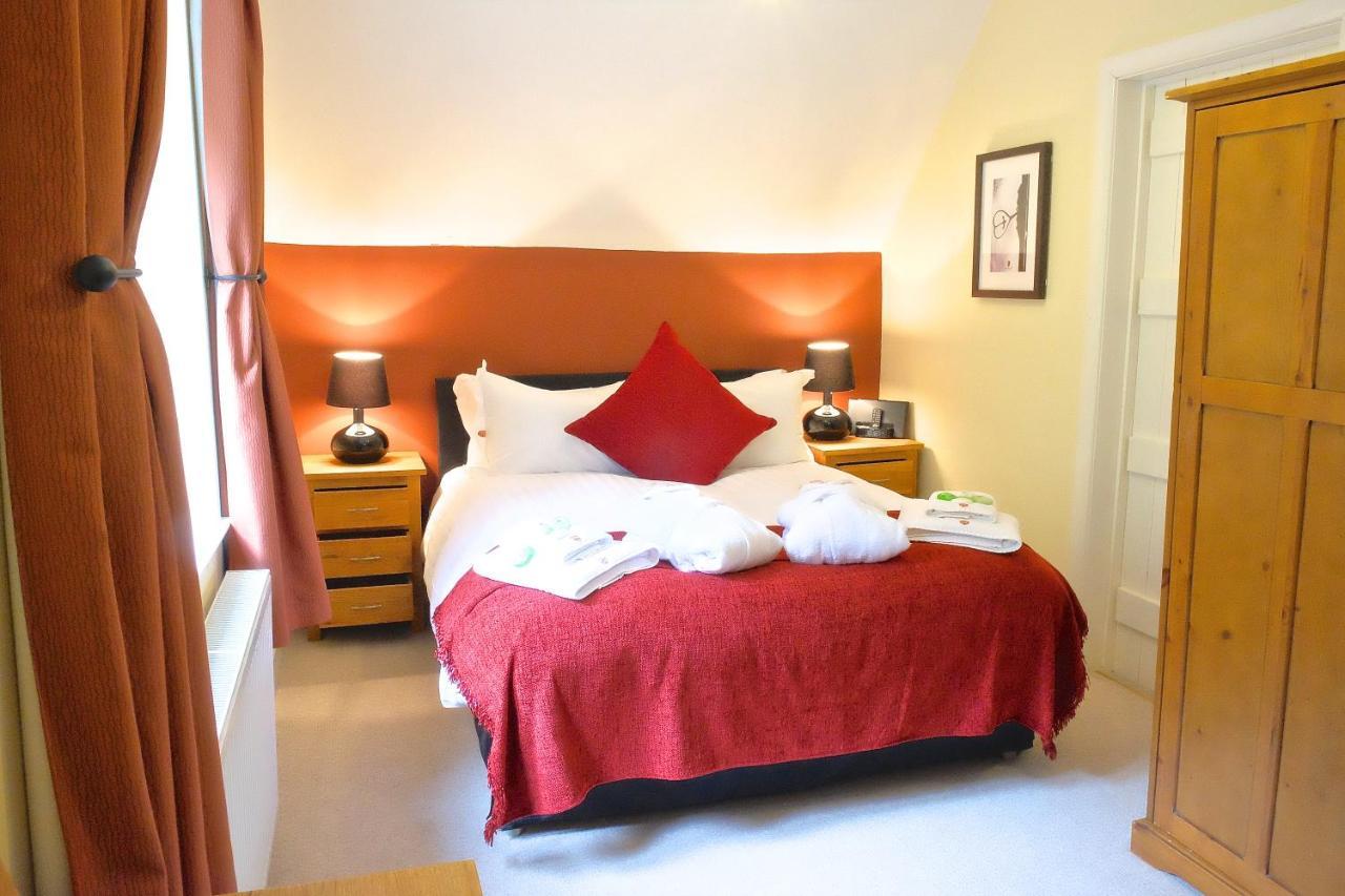 Peckforton Castle Tarporley Esterno foto