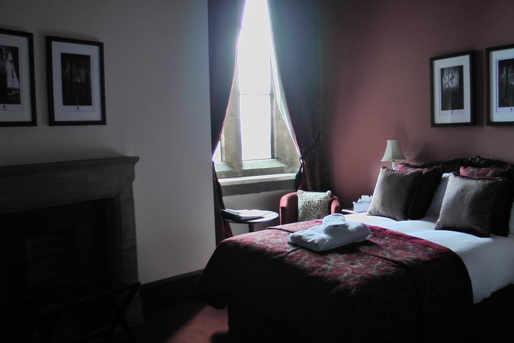 Peckforton Castle Tarporley Camera foto