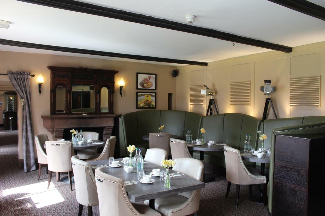 Peckforton Castle Tarporley Esterno foto